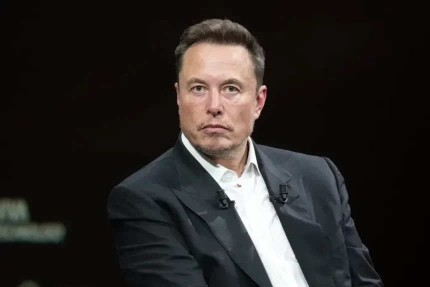 Elon Musk Vende X a xAI por $33 Mil Millones